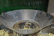 nuts packing machine