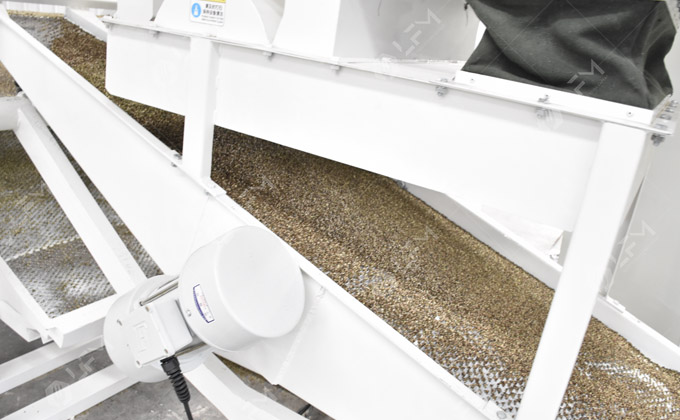 High Shelling Efficiency & Whole Kernel Rate