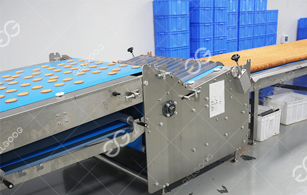 Biscuit Arranging Machine