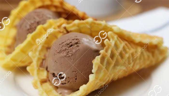 the difference between a sugar cone and a waffle cone