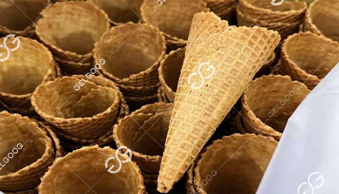 the difference between a sugar cone and a waffle cone