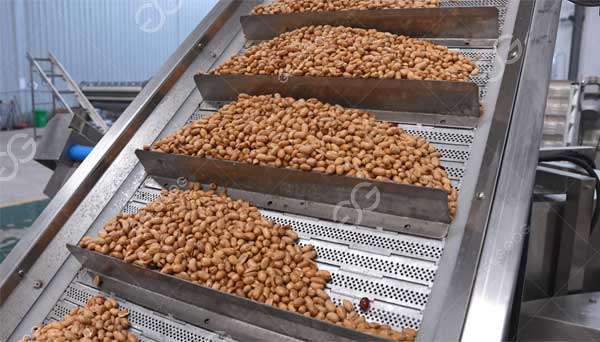 peanut frying