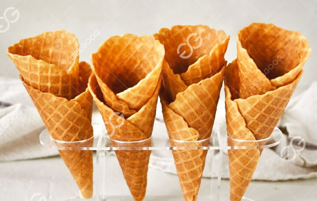 Machine for Baking Waffle Cones